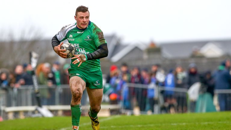 Connacht's Robbie Henshaw runs with the ball against Scarlets