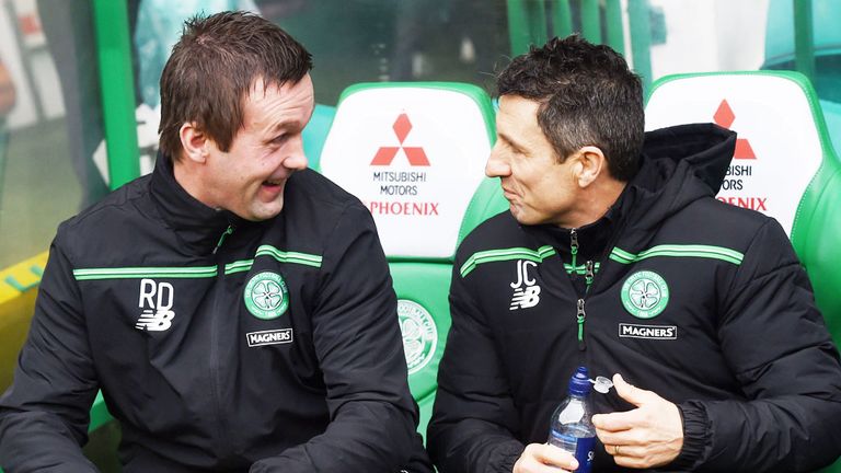 Celtic manager Ronny Deila (l) and assistant John Collins