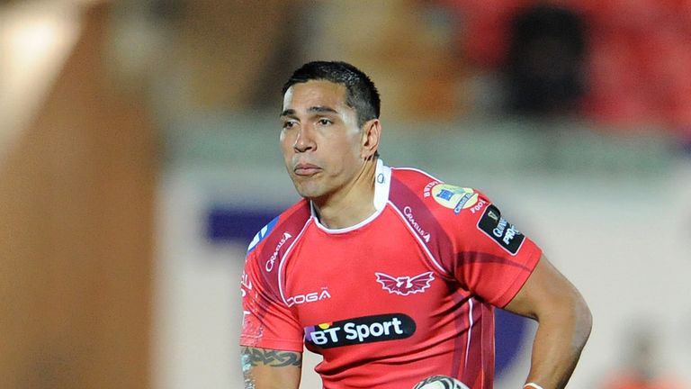 Scarlets centre Regan King