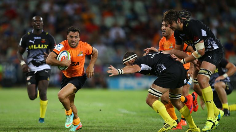 Jaguares scrum-half Martin Landajo makes a break against the Cheetahs