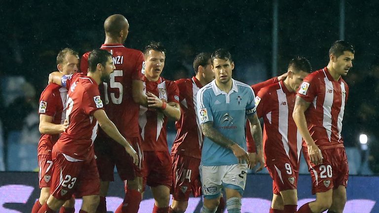 Sevilla celebrate reaching the Copa del Rey final