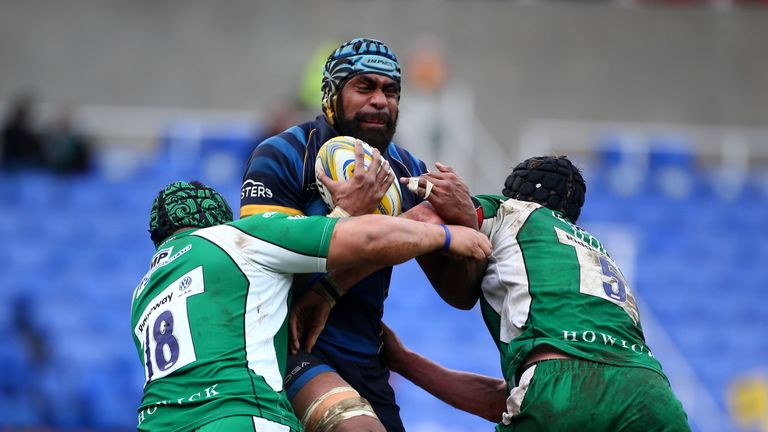  Tevita Cavubati of Worcester is stopped by the Irish defence during the Aviva Premiership match between London Irish and Worcester