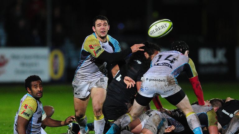 Tom Habberfield has signed a new deal with Ospreys 