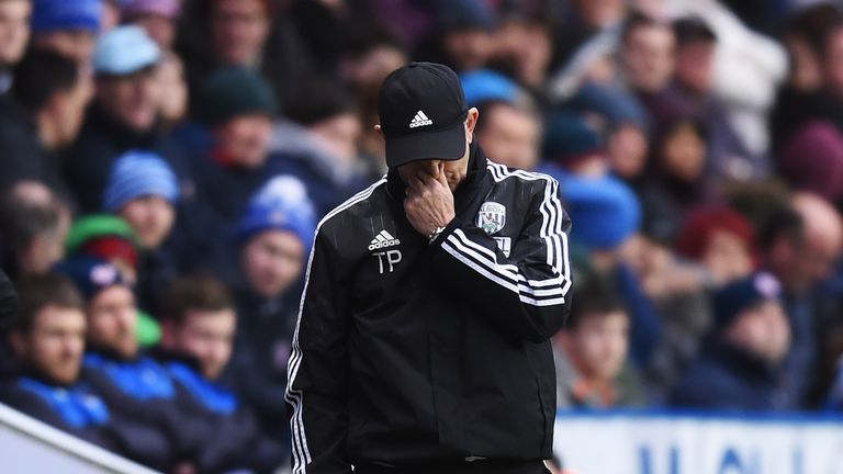 Tony Pulis manager of West Bromwich Albion reacts during the Emirates FA Cup fifth round match at Reading