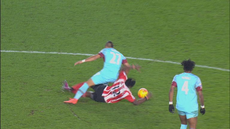 Victor Wanyama sees red for this foul on Dimitri Payet