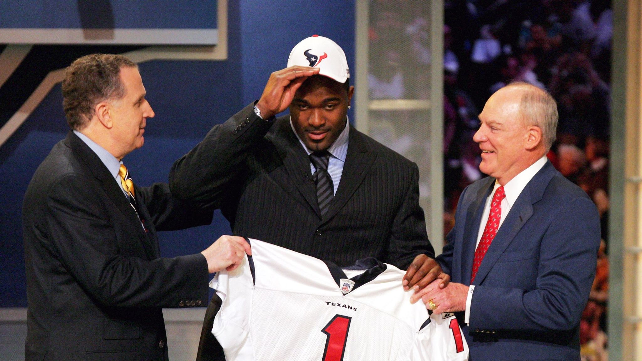 Mario Williams is released by the Buffalo Bills ahead of 2016 season ...