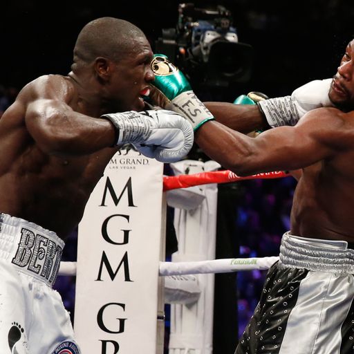 Mayweather defeats Berto on points
