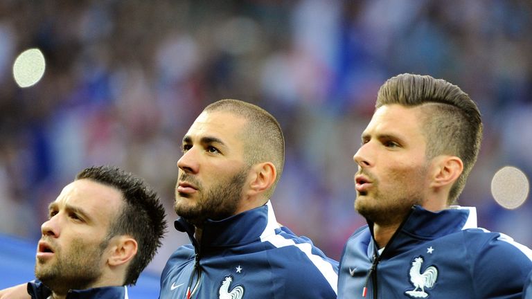 France's midfielder Mathieu Valbuena (left) Karim Benzema, and Olivier Giroud 