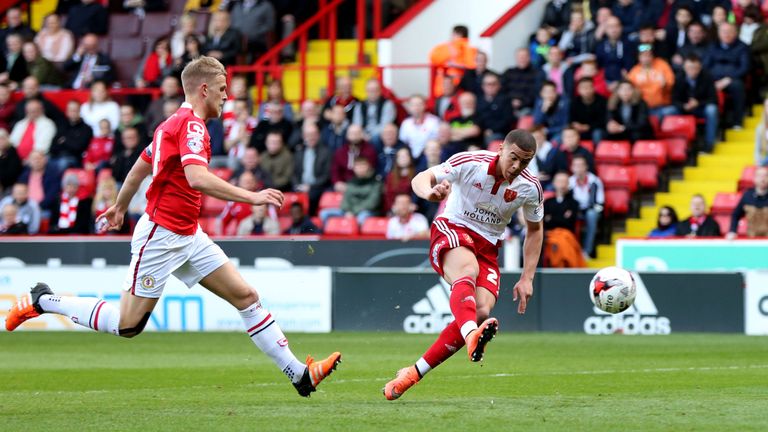 Che Adams gives Sheffield United the lead