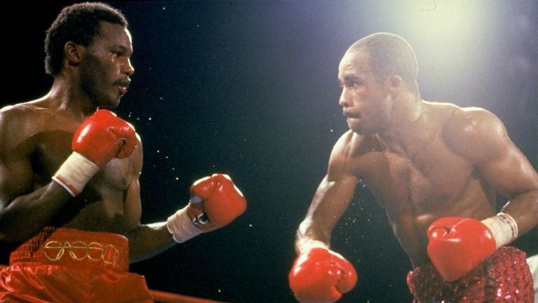 Donald Curry (L) was shocked by London's Lloyd Honeyghan