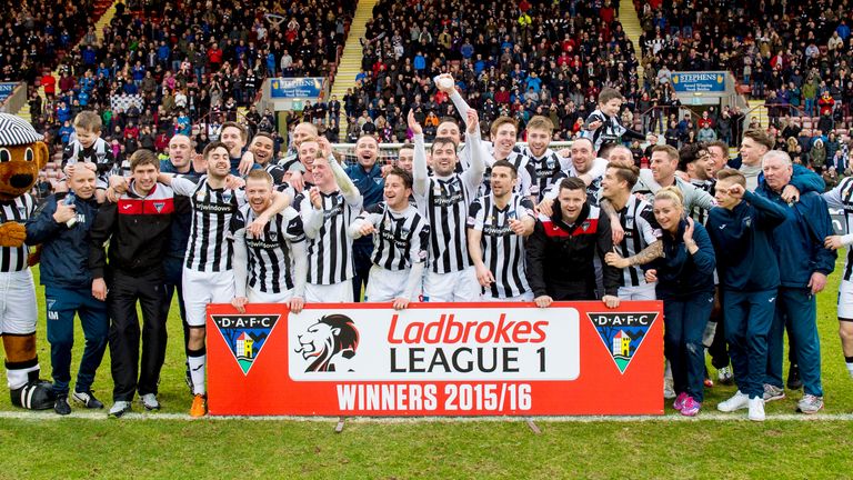 Dunfermline are British football's first title winners of 2015/16 in Scottish League One