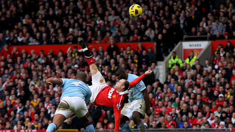 Wayne Rooney of Manchester United scores a goal from an overhead kick