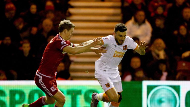 Middlesbrough's Grant Leadbitter (left) and Hull City's Robert Snodgrass battle for the ball during the Sky Bet Championship match at the Riverside Stadium