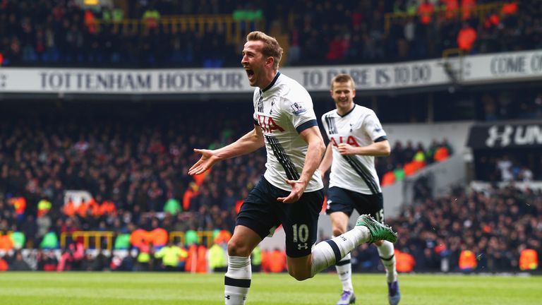 Harry Kane goal celeb, Tottenham Hotspur v Arsenal, Premier League