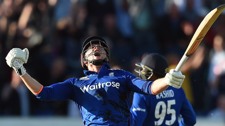 Jonny Bairstow roars to the heavens in celebration