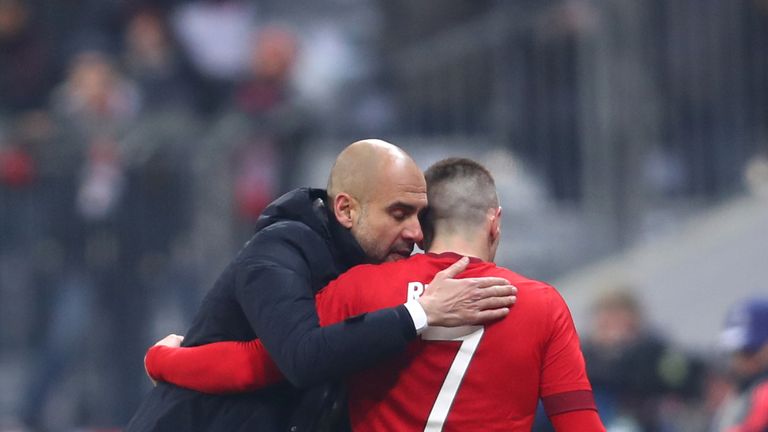 Pep Guardiola hugs Franck Ribery as he is replaced during Bayern's win over Juventus