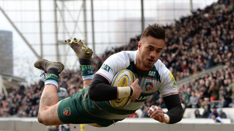 Peter Betham  of Leicester Tigers dives in to score a try during the Aviva Premiership match against Exeter Chiefs