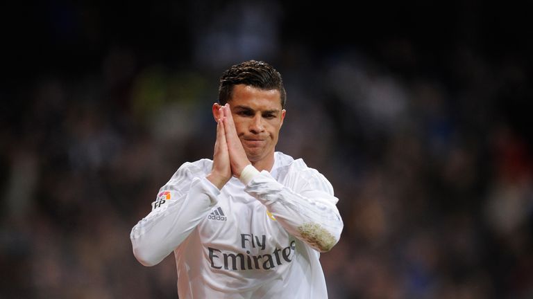 Cristiano Ronaldo cannot believe he missed another penalty