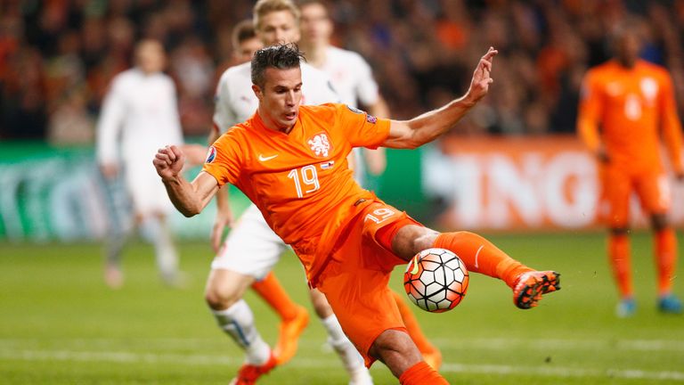 AMSTERDAM, NETHERLANDS - OCTOBER 13:  Robin van Persie of the Netherlands misses a chance during the UEFA EURO 2016 qualifying Group A match between the Ne