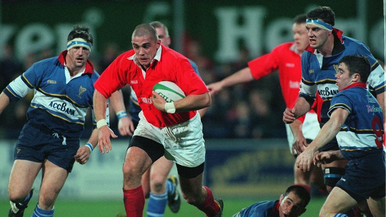 Munster flanker Alan Quinlan breaks through the Leinster line during the 1998 interprovincial championship