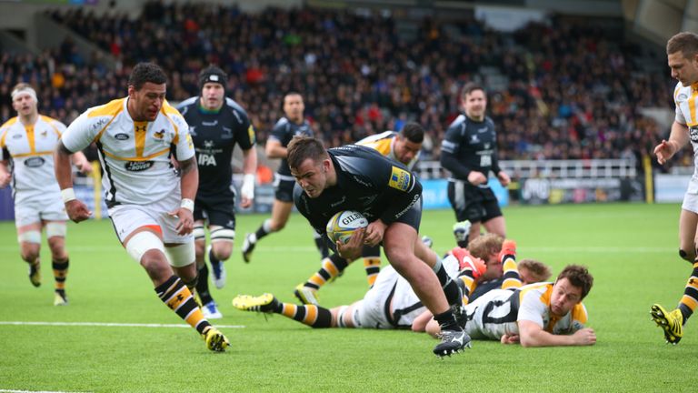 George McGuigan scores a try against Wasps
