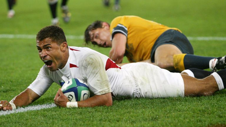 Jason Robinson celebrates scoring his try for England against Australia during the 2003 Rugby World Cup final