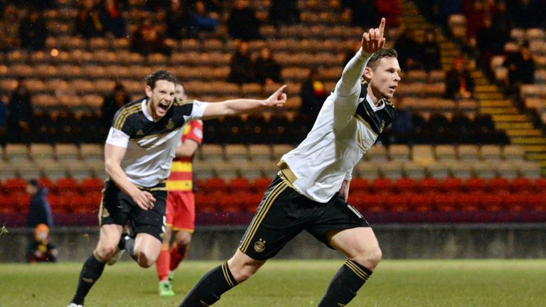 Aberdeen's Simon Church celebrates after making it 2-1 against Partick Thistle