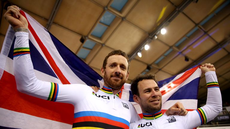 Great Britain's Sir Bradley Wiggins (left) and Mark Cavendish celebrate after winning gold