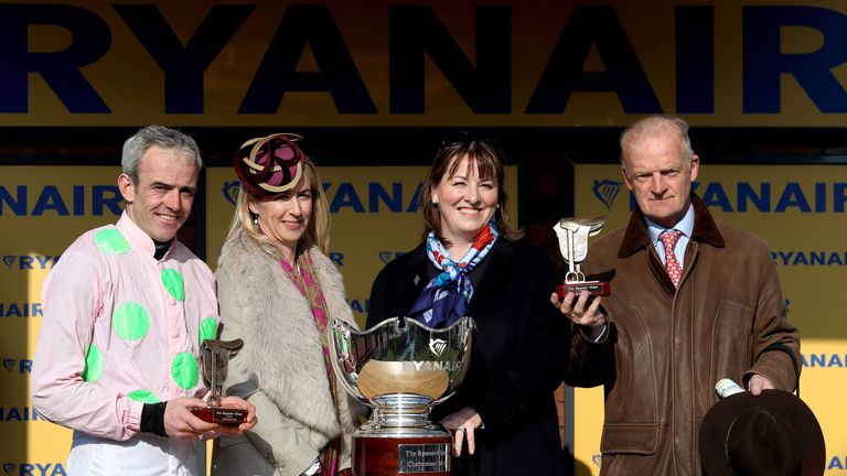 Ruby Walsh (left), trainer Willie Mullins (right) and owner Susannah Ricci (second right
