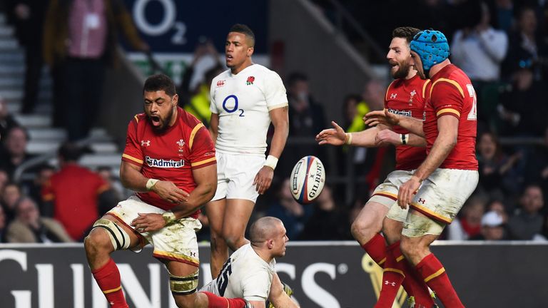  Taulupe Faletau celebrates scoring the try that set up a nervous finish