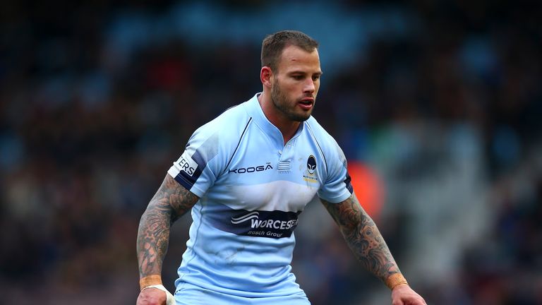 Francois Hougaard of Worcester in action during the Aviva Premiership match between Harlequins and Worcester Warriors at Twickenham Stoop