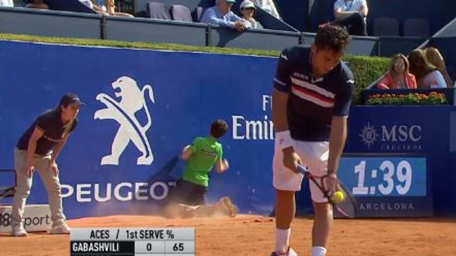 Ball boy endures embarrassing trip in tennis match at Barcelona Open