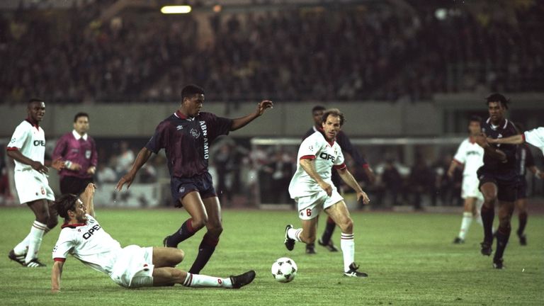 AC Milan players challenge Patrick Kluivert in the 1995 Champions League final