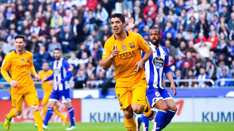 Luis Suarez celebrates a goal at Deportivo La Coruna