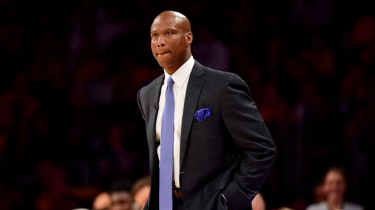 Los Angeles Lakers fire coach Byron Scott after two poor seasons |  Basketball News | Sky Sports