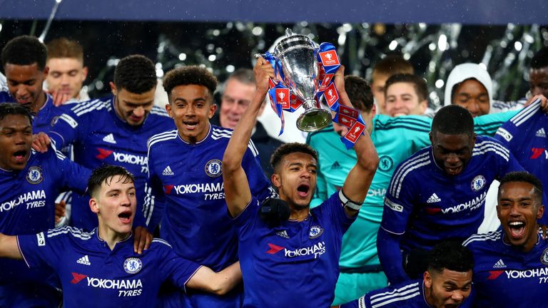 LONDON, ENGLAND - APRIL 27:  The Chelsea team Captain Jake Clarke-Salter lifts the trophy as Chelsea win the FA Youth Cup Final - Second Leg between Chelse