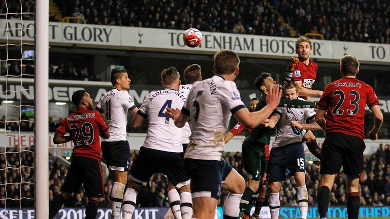 Craig Dawson goal, Tottenham Hotspur v West Bromwich Albion, Premier League