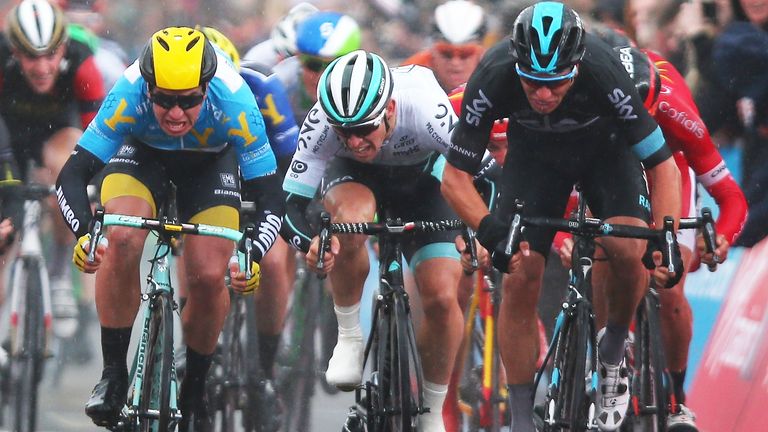 Danny van Poppel (right) edged out Dylan van Groenewegen (left) in Doncaster on stage two of the Tour de Yorkshire