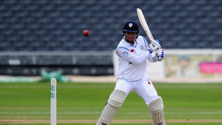 Wayne Madsen cuts for four against Gloucestershire