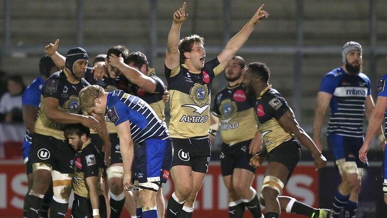 Frans Steyn of Montpellier celebrates victory with team mates during the European Rugby Challenge Cup Quarter Final match against Sale Sharks 