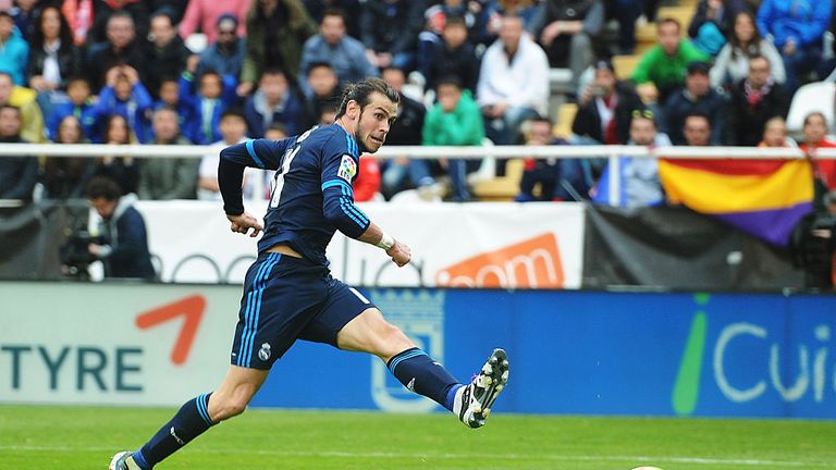 Gareth Bale of Real Madrid scores his team's 3rd goal during the La Liga match between Rayo Vallecano and Real Madrid