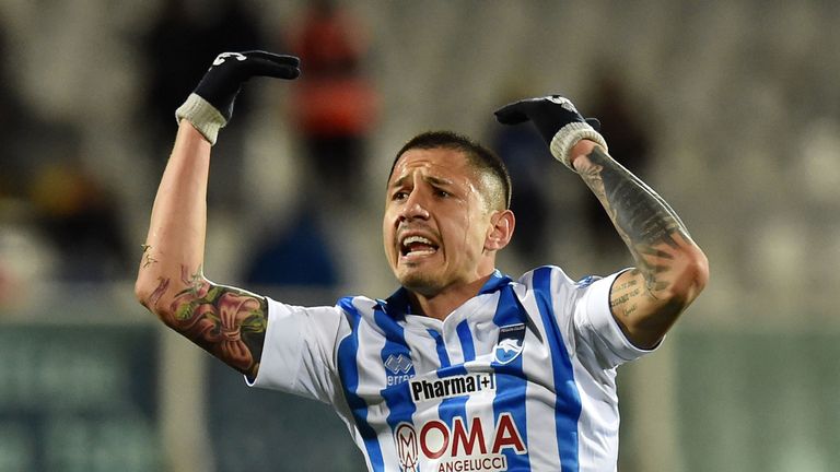 Gianluca Lapadula of Pescara celebrates after scoring during the Serie B match v Vicenza, 12 February 2016