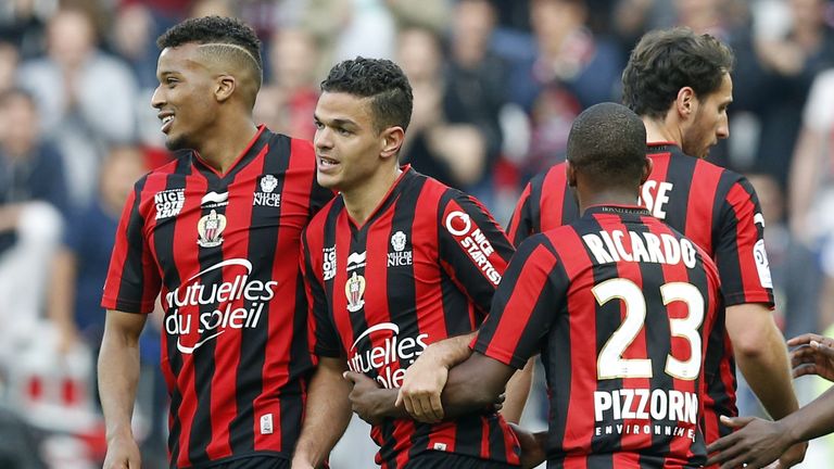 Hatem Ben Arfa celebrates with his Nice team-mates