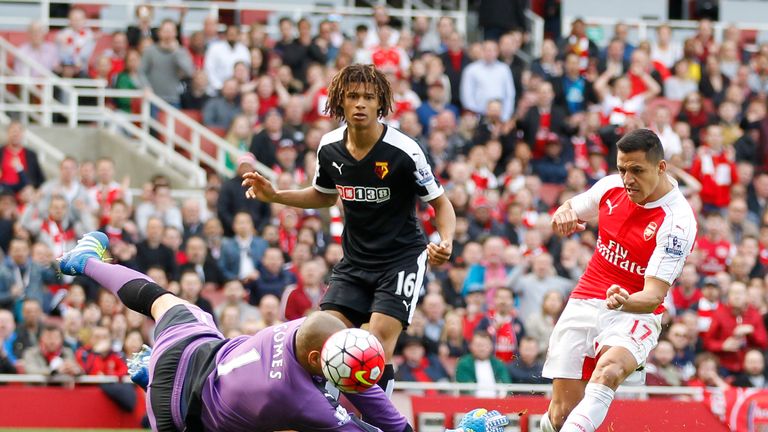 Alexis Sanchez scores past Watford goalkeeper Heurelho Gomes 