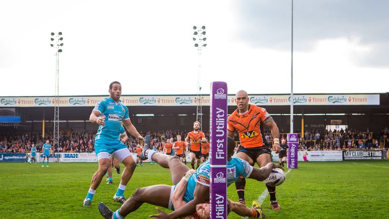  Huddersfield's Jermaine McGillvary scores a try