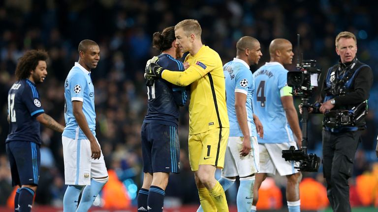 Real Madrid's Gareth Bale and Manchester City goalkeeper Joe Hart shake hands after the final whistle of the UEFA Champions League, Semi-Final match