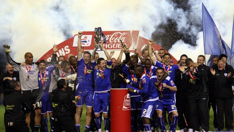 LEICESTER, ENGLAND - APRIL 24:  Leicester City celebrate after winning the Coca-Cola League One Title after the match between Leicester City and Scunthorpe