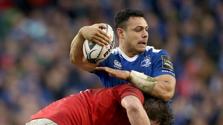 Guinness PRO12, Aviva Stadium, Dublin 2/4/2016
Leinster vs Munster
Leinster's Ben Te'o with Tommy O'Donnell and Dave O'Callaghan of Munster 
