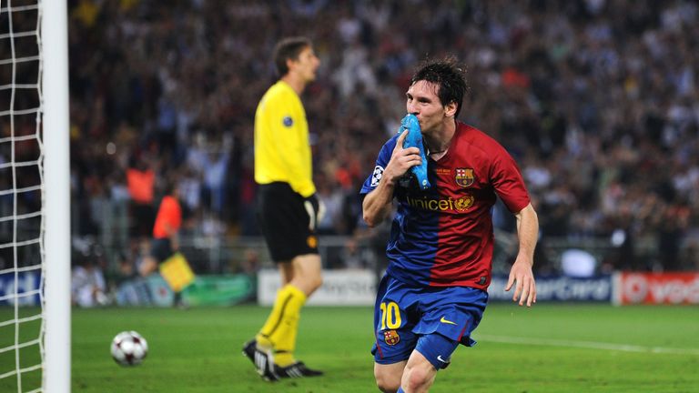 Lionel Messi celebrates Barcelona's second goal against Manchester United