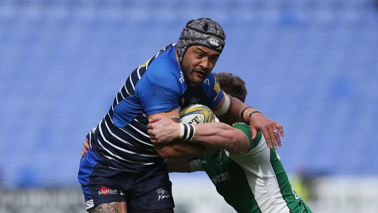 READING, ENGLAND - APRIL 02: Sam Tuitupou of Sale Aharks is tackled during the Aviva Premiership match between London Irish and Sale Sharks at Madejski Sta